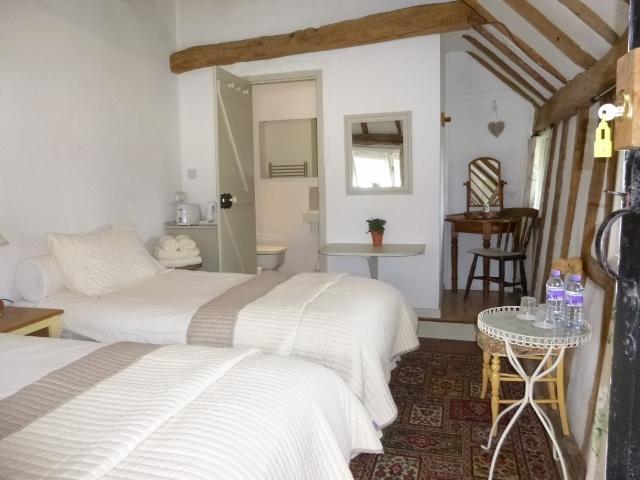 Church Hall Farm Bed And Breakfast Broxted Zimmer foto